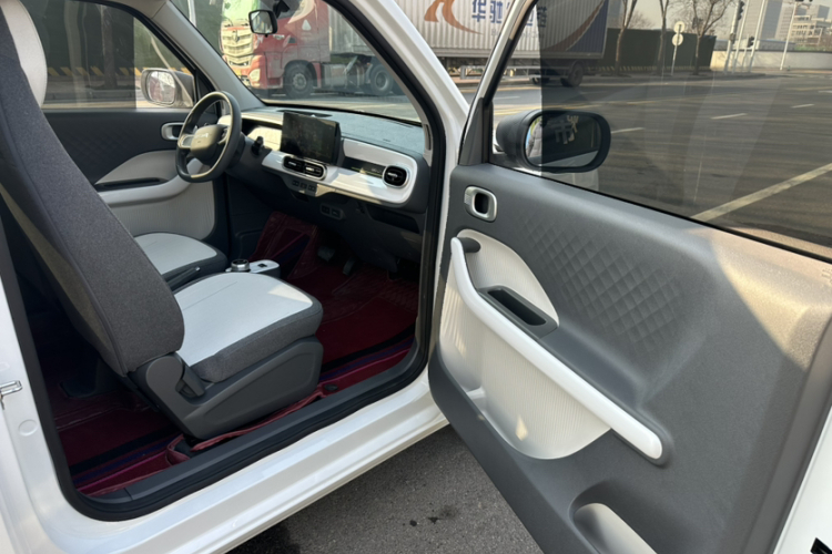 吉利银河 熊猫 2025款 210km 元气熊局部细节41