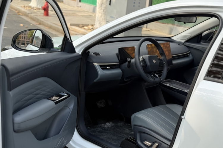 ARCFOX极狐 极狐T1 2025款 425 PRO中控内饰7009