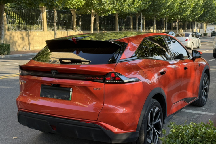 深蓝汽车 深蓝S07 2024款 215Max 乾崑智驾ADS SE增程版车身外观6002