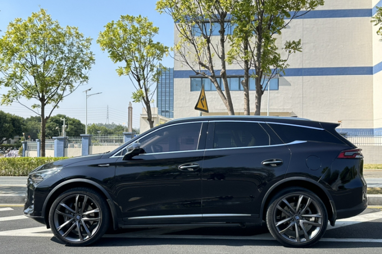 比亚迪 唐新能源 2018款 DM 2.0T 全时四驱智联创享型 7座 国V车身外观6003