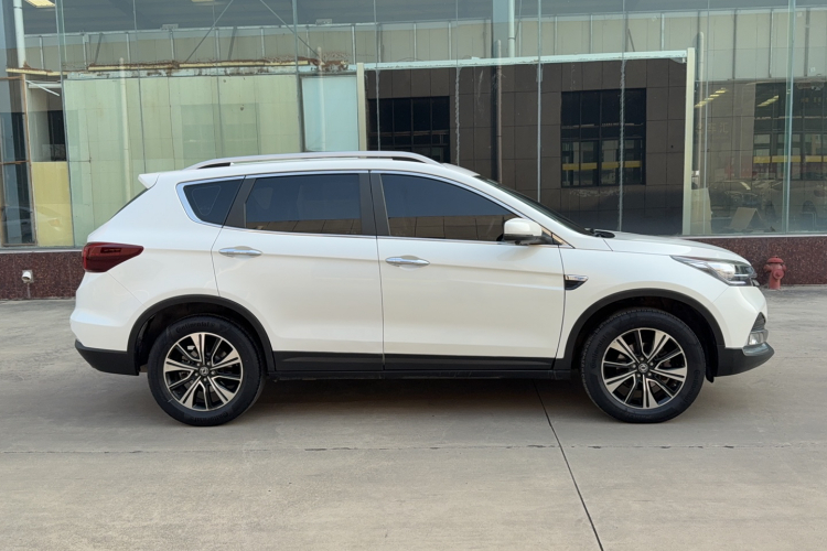 东风风神AX7 2018款 经典 1.6T 自动豪华型车身外观6006