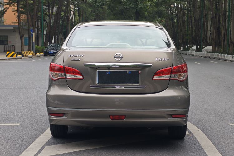 日产 轩逸 2016款 经典 1.6XE 自动舒适版车身外观6008