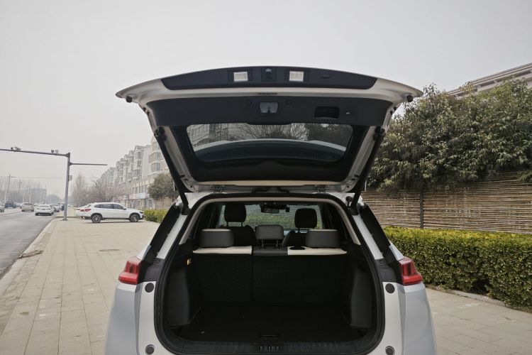 埃安 AION V 2022款 Plus 80 领袖版 三元锂中控内饰7009