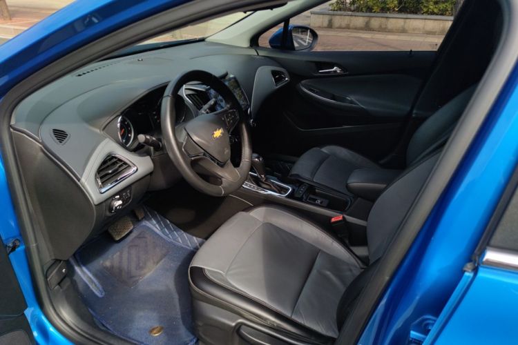 雪佛兰 科鲁兹 2017款 1.4T 双离合炫锋版中控内饰7002