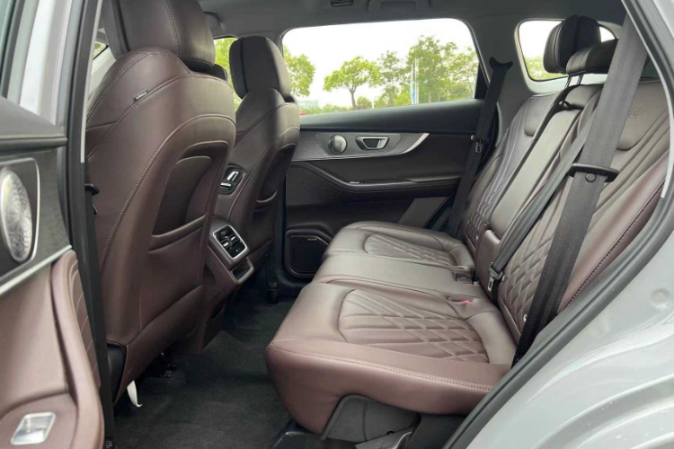 奇瑞 瑞虎8 PRO 2022款 390T 两驱浩瀚版 5座中控内饰7001