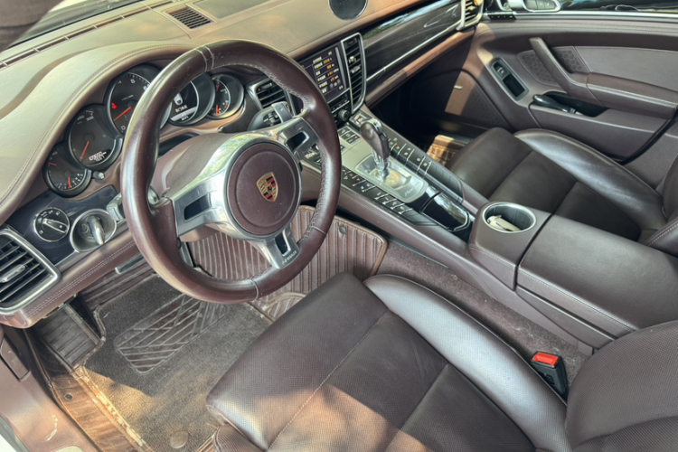 保时捷 2016款 Panamera 4 Executive Edition 3.0T中控内饰7004