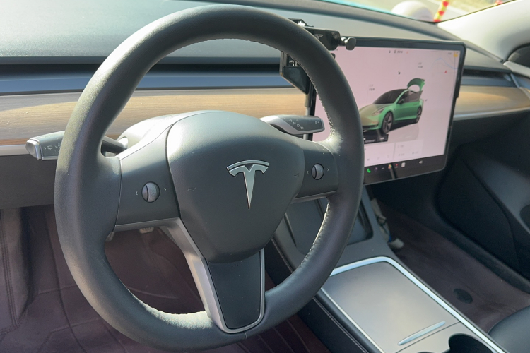 特斯拉 Model 3 2022款 后轮驱动版局部细节13