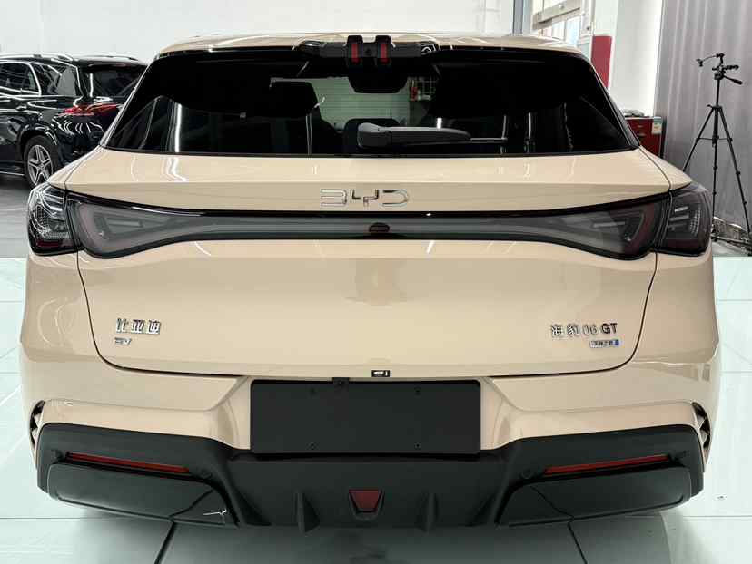比亚迪 海豹06GT 2025款 智驾版 605热浪版(3)