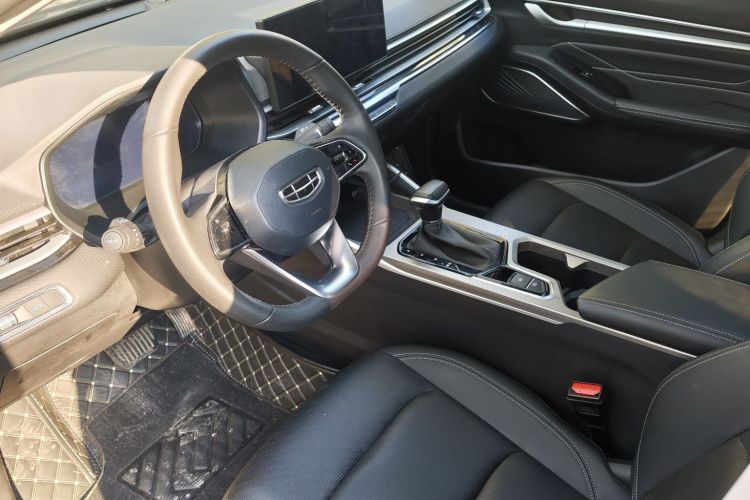 吉利汽车 帝豪 2023款 第4代冠军版 1.5L CVT尊贵型中控内饰7001