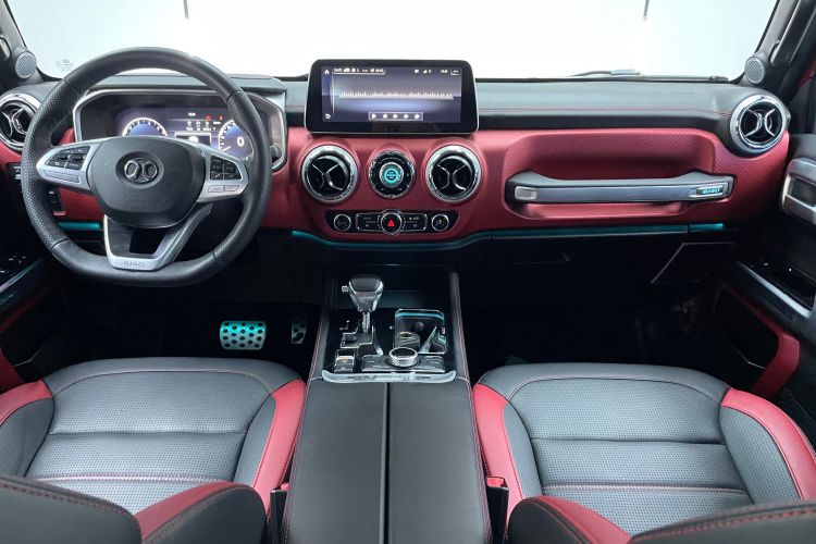 北京BJ40 2019款 2.3T 自动四驱城市猎人版旗舰型 国VI中控内饰7002