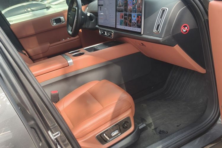 理想汽车 理想L7 2023款 Pro中控内饰7005