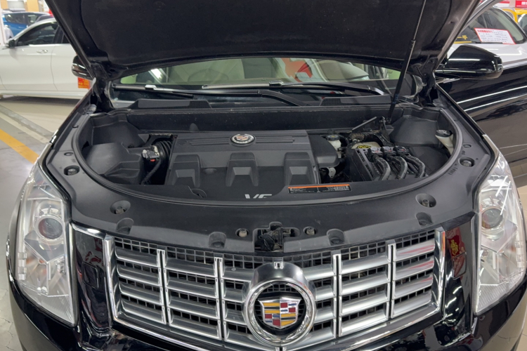 凯迪拉克SRX 2013款 3.0L 精英型局部细节24