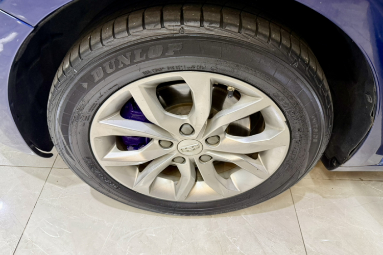 吉利汽车 帝豪GL 2017款 1.3T DCT精英型车身外观6009