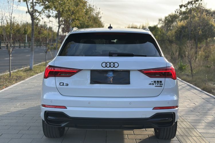 奥迪Q3 2023款 改款 45 TFSI quattro 时尚动感型车身外观6004
