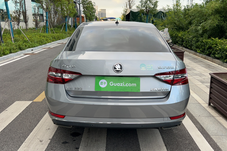 斯柯达 速派 2018款 TSI330 DSG豪华版 国V车身外观6006