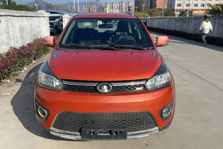 长城M4 2012款 1.5L 手动豪华型车身外观6003