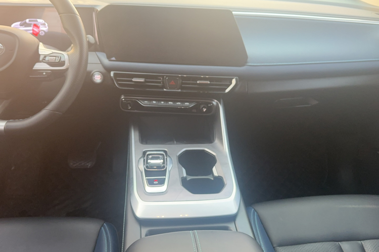 广汽传祺 传祺GS3 2023款 影速 270T 劲智版局部细节18