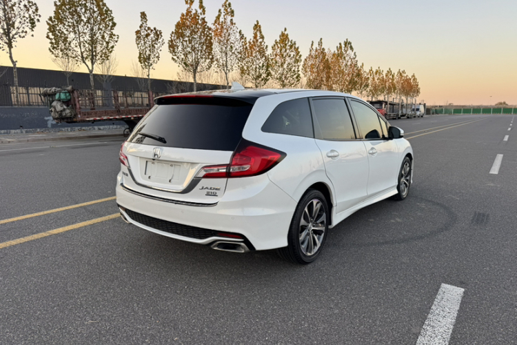 本田 杰德 2017款 210TURBO CVT风尚版 5座车身外观6004