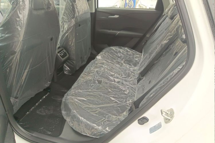 长安 逸动 2025款 蓝鲸 1.5T 500Bar尊贵型中控内饰7001