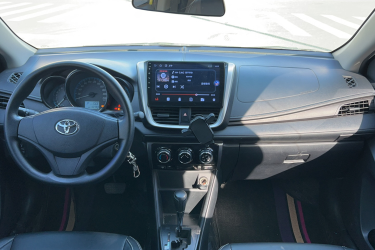 丰田 YARiS L 致炫 2016款 改款 1.5E CVT魅动版中控内饰7003