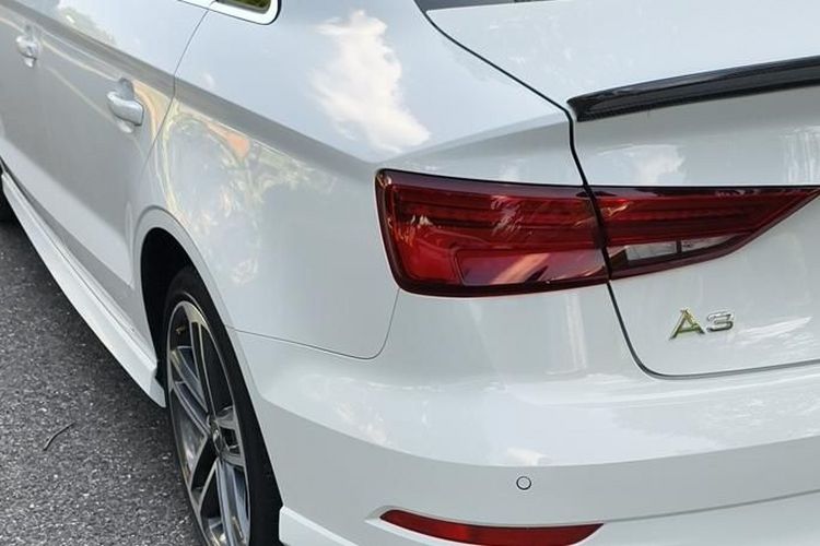 奥迪A3 2018款 30周年年型 Limousine 40 TFSI 运动型车身外观6006