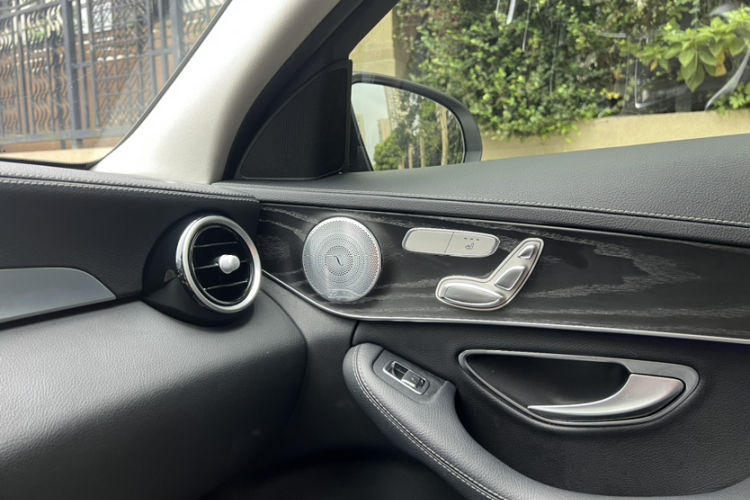 奔驰C级 2021款 C 260 L 运动星耀臻藏版中控内饰7007