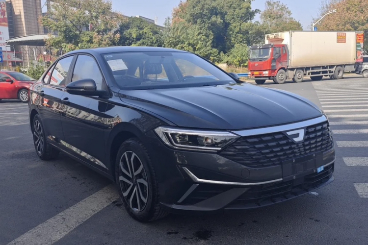 捷达VA7 2025款 1.4T 听劝版车身外观6003