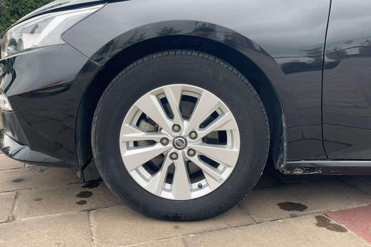 日产 天籁 2021款 2.0L XE 专享版车身外观6002