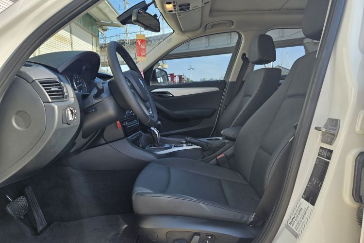 宝马X1 2014款 sDrive18i 领先型中控内饰7001