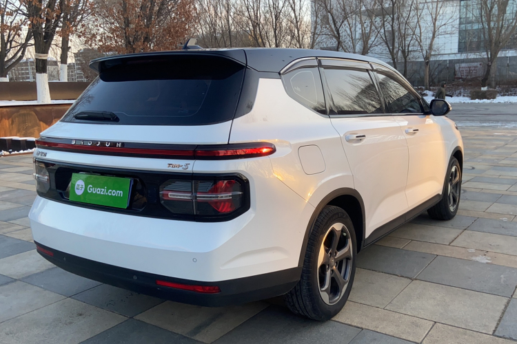 宝骏RM-5 2019款 1.5T CVT 24小时在线豪华型 7座车身外观6006