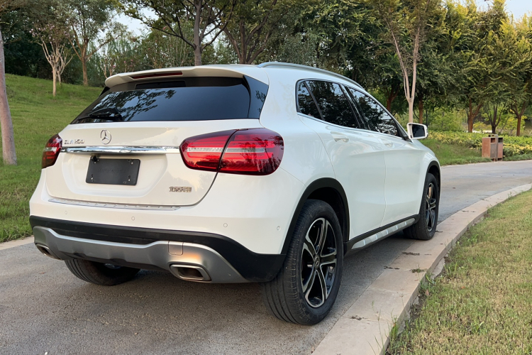 奔驰GLA 2018款 GLA 200 时尚型车身外观6004