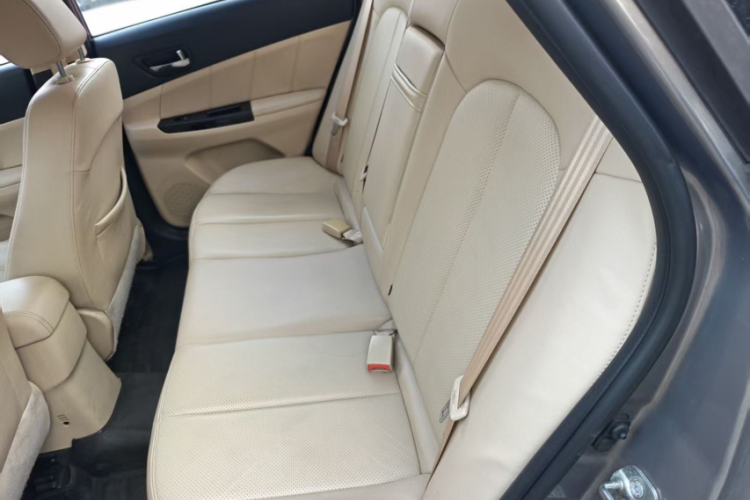 长安 逸动 2015款 1.6L 手动豪华型 国V中控内饰7007