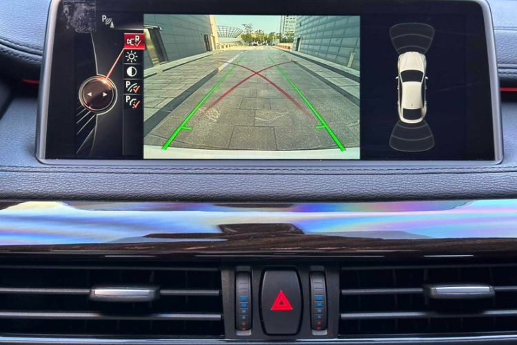 宝马X6 2015款 xDrive35i 豪华型中控内饰7003