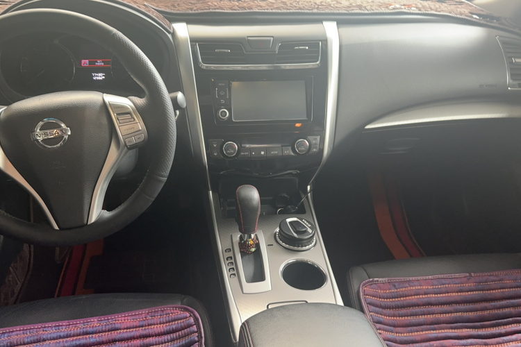 日产 天籁 2016款 改款 2.0L XL舒适版中控内饰7003