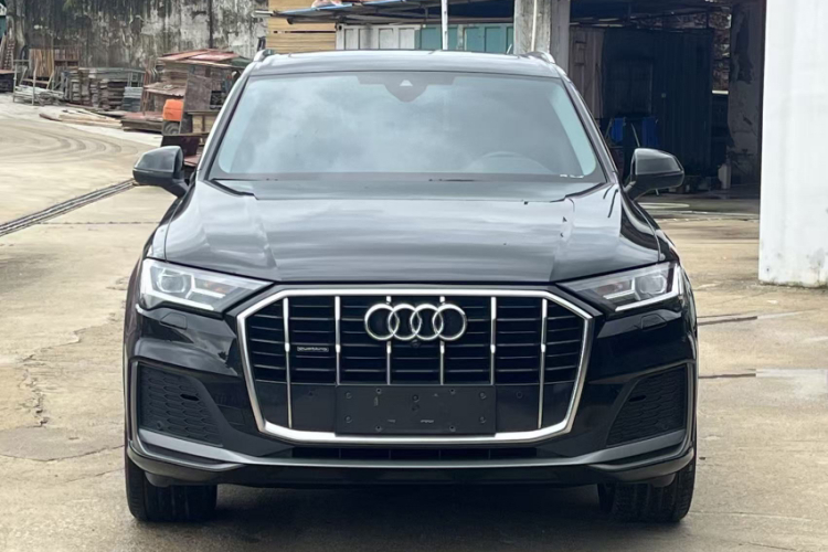 奥迪Q7 2022款 45 TFSI quattro S line运动型车身外观6001