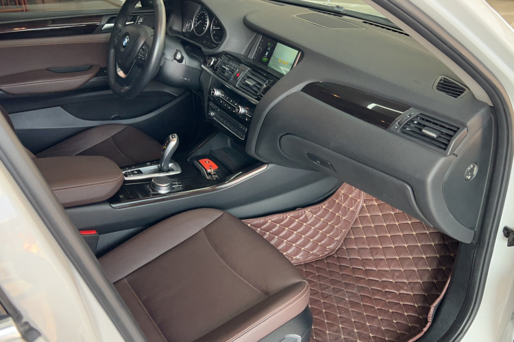 宝马X4 2016款 xDrive20i M运动型中控内饰7003