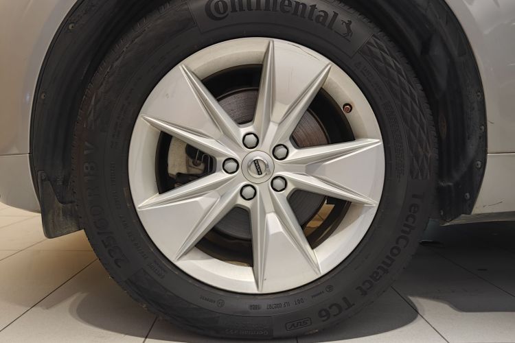 沃尔沃XC60 2022款 B5 四驱智逸豪华版车身外观6011