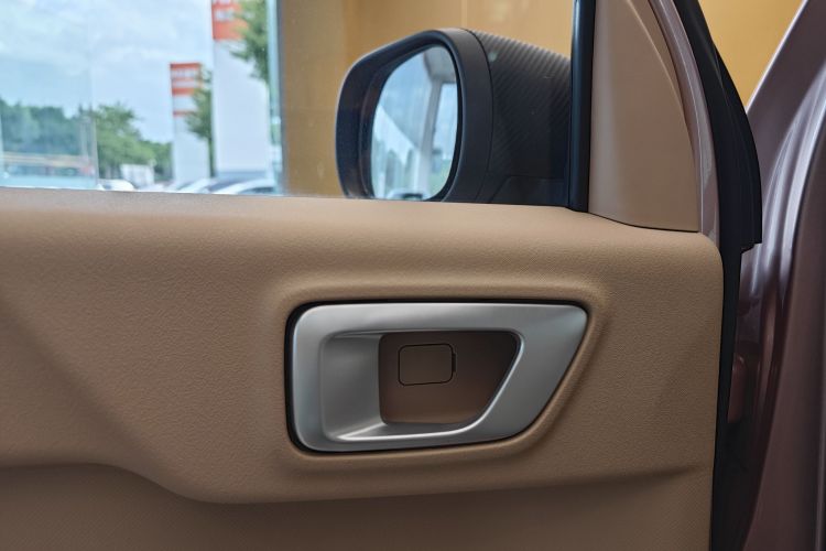 吉利银河 2024款 熊猫mini 200km 耐力熊中控内饰7013