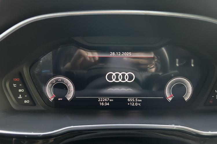 奥迪Q3 2024款 35 TFSI 时尚致雅型中控内饰15