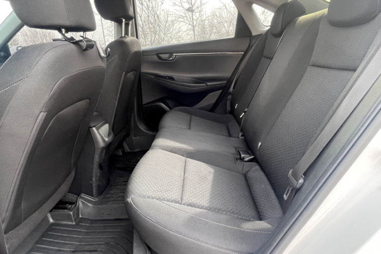 现代 悦动 2018款 1.6L 自动悦目版GL 国VI中控内饰7002