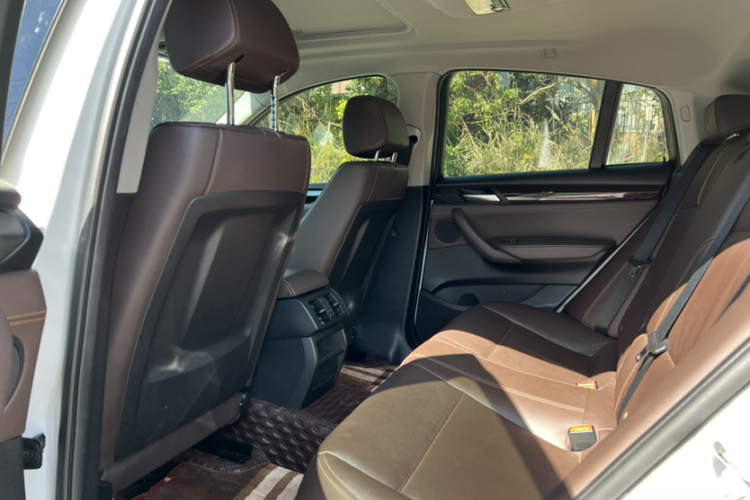 宝马X4 2014款 xDrive20i X设计套装中控内饰7002