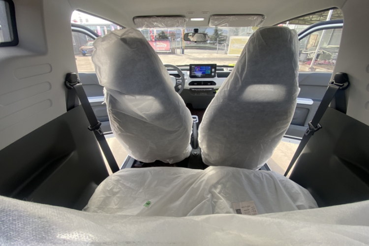 吉利银河 2024款 200km 熊猫骑士中控内饰7004