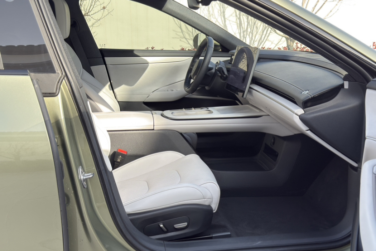 小米汽车 小米SU7 2024款 后驱标准创始版中控内饰7009