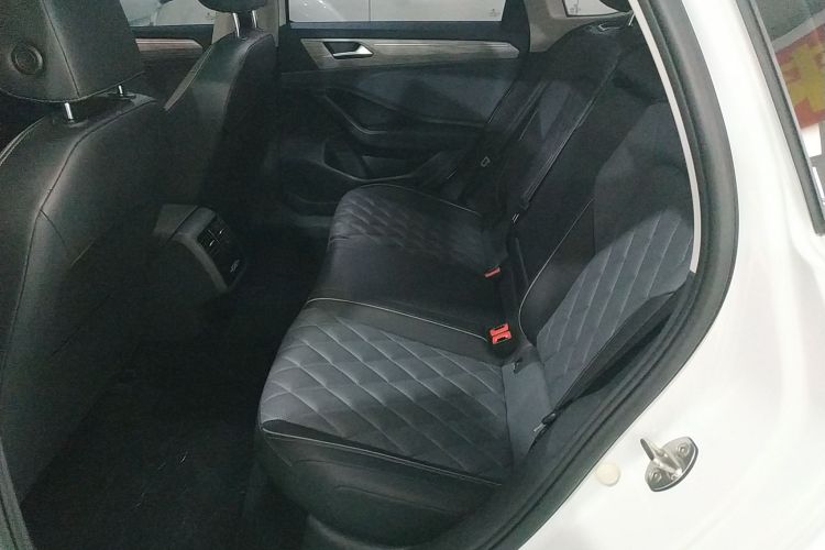 大众 速腾 2023款 300TSI DSG超越版中控内饰7004