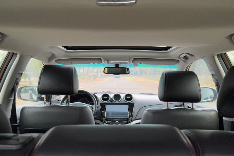 比亚迪S7 2015款 2.0T 自动尊贵型中控内饰7005