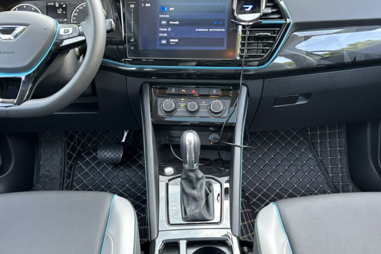 捷达VS5 2023款 280TSI 自动高光悦享型中控内饰7010