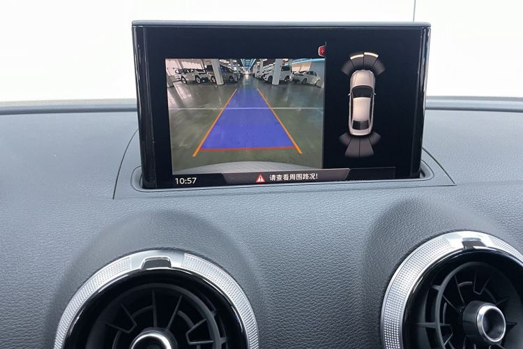 奥迪A3 2019款 Limousine 35 TFSI 运动型 国VI中控内饰7004