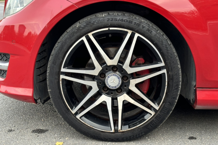 奔驰C级 2013款 C 300 运动型 Grand Edition车身外观6008