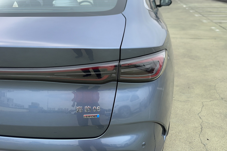 比亚迪 海豹06新能源 2025款 DM-i 智驾版 120KM尊享型车身外观6005