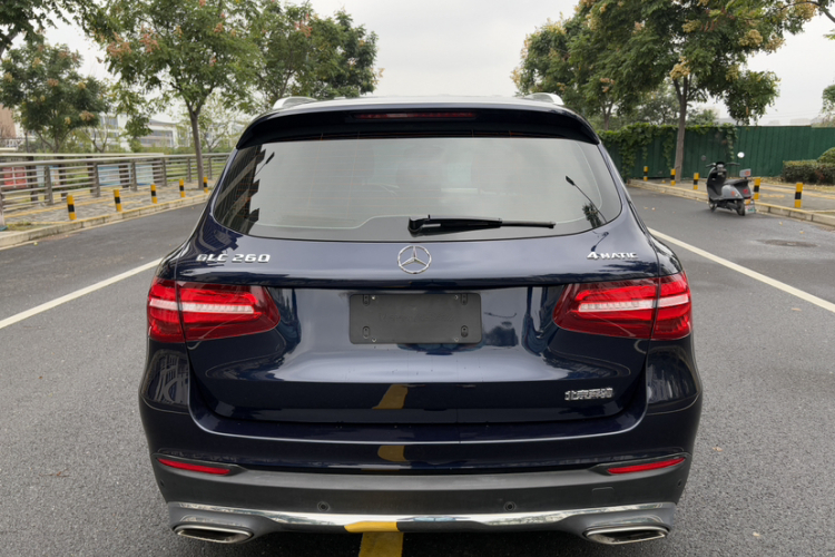 奔驰GLC 2016款 GLC 260 4MATIC 动感型车身外观6004